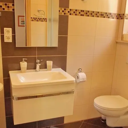 Apartment Rea Orebi - 1 *
