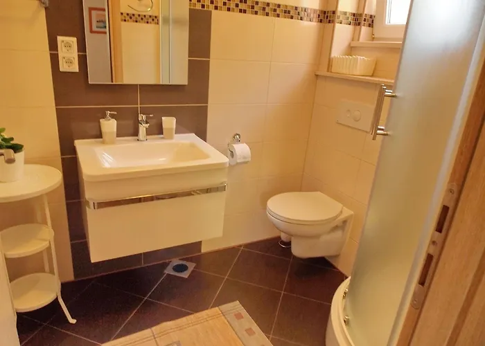 Rea Orebi - 1 Apartman